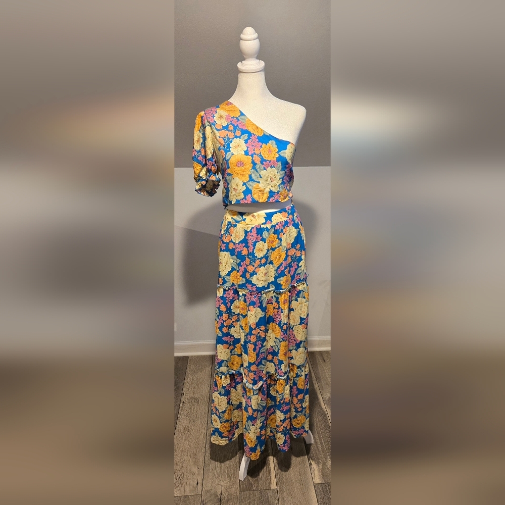 Floral 2 piece skirt set